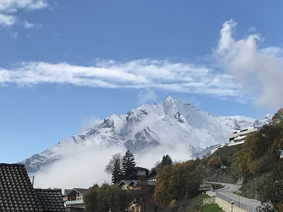 Outon ën Chayeje
